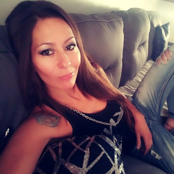 Meet your Posher, Lorena - Picture 1 of 1